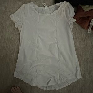 Lululemon t shirt